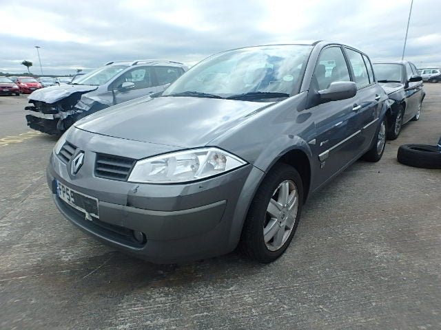 Dezmembrez Renault Megane 2, 1.9dci