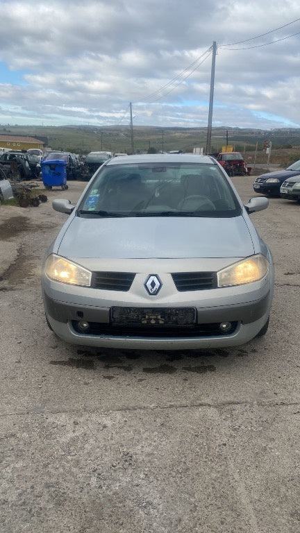 Dezmembrez Renault Megane 2 2004 Berlina 1,4 benzina