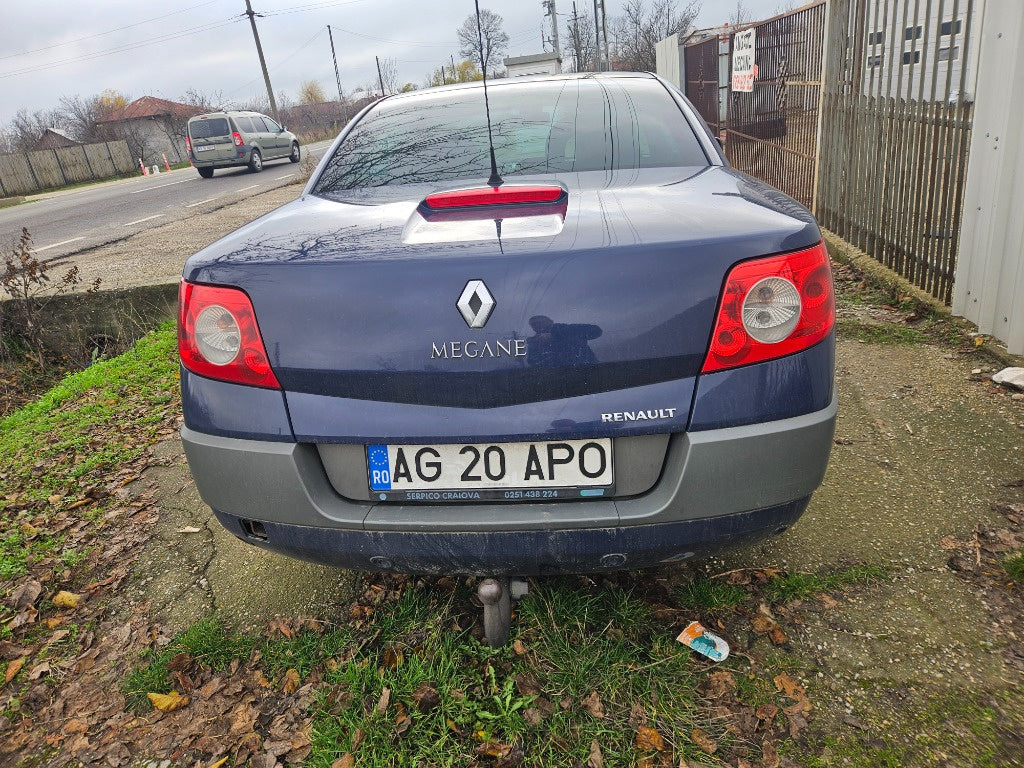 Dezmembrez Renault Megane 2 Cabrio 1.9 dci euro 4 131 cp