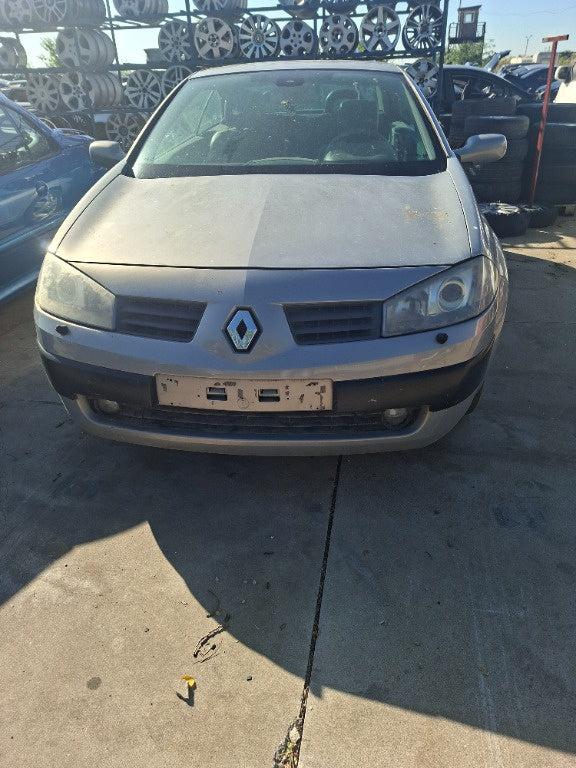 Dezmembrez Renault Megane 2 Cabrio 1.9 F9Q 2003 E3