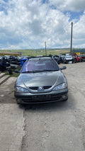 Dezmembrez Renault Megane 2001 berlina cu haion 1,9 dti