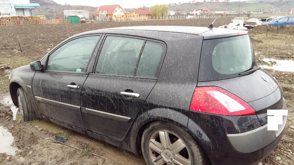 Dezmembrez Renault Megane,2004,1.9 diesel