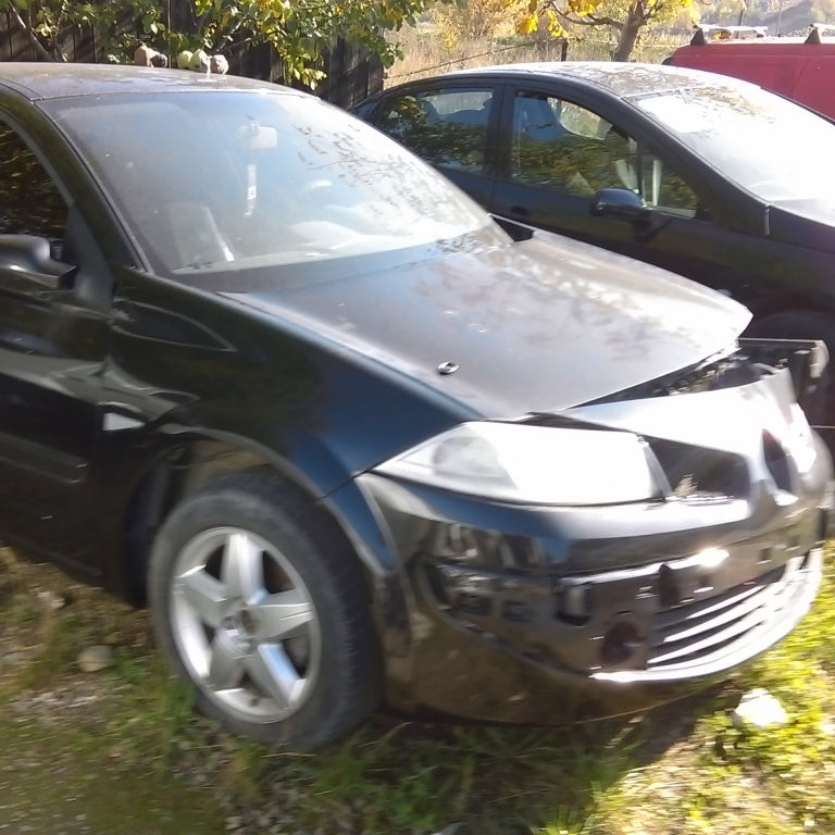 Dezmembrez Renault Megane 2007 , 1,6 Benzina