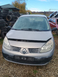 Dezmembrez renault scenic 1.5 diesel anul 2007