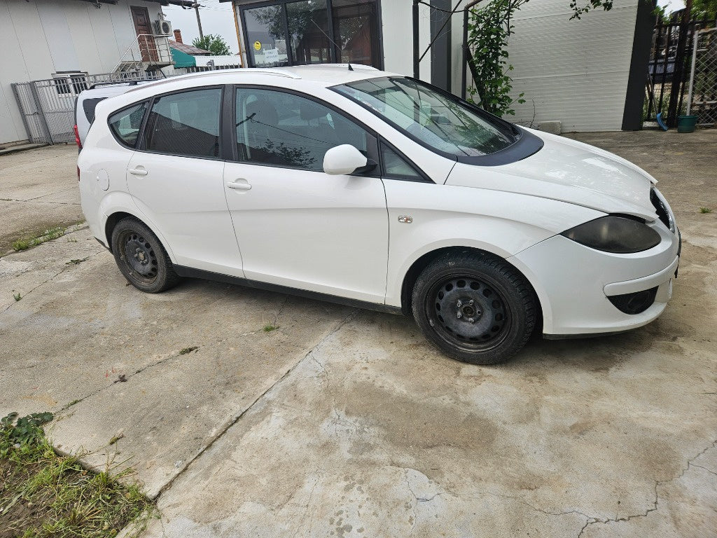 Dezmembrez Seat Altea XL 1.9 TDI BXE din 2009