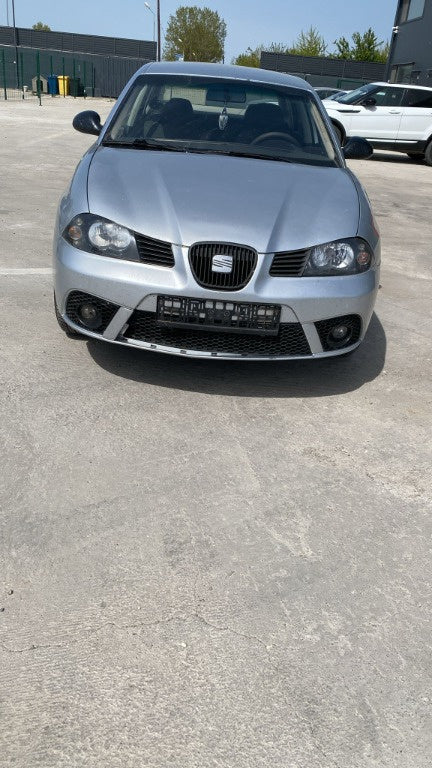 Dezmembrez Seat Cordoba 2006 berlina 1.4