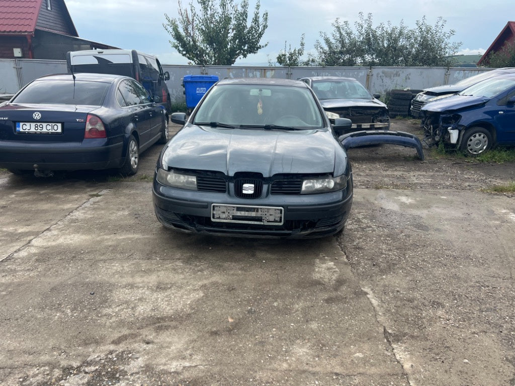 Dezmembrez Seat Leon 2002 Hatchback 1,9 tdi