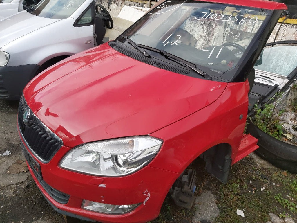 Dezmembrez Skoda Fabia 2 1.2B 2011