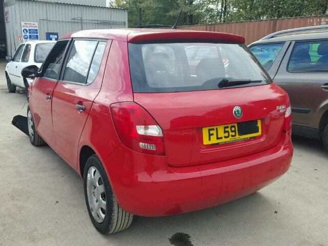Dezmembrez Skoda fabia 2 1.2benz BME