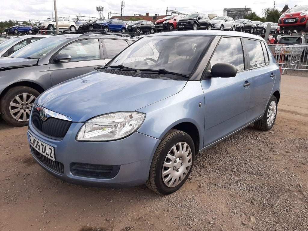 Dezmembrez Skoda Fabia 2 2009 HATCHBACK 1.2 I