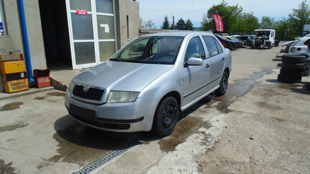 Dezmembrez Skoda Fabia 2003 Sedan 1.9
