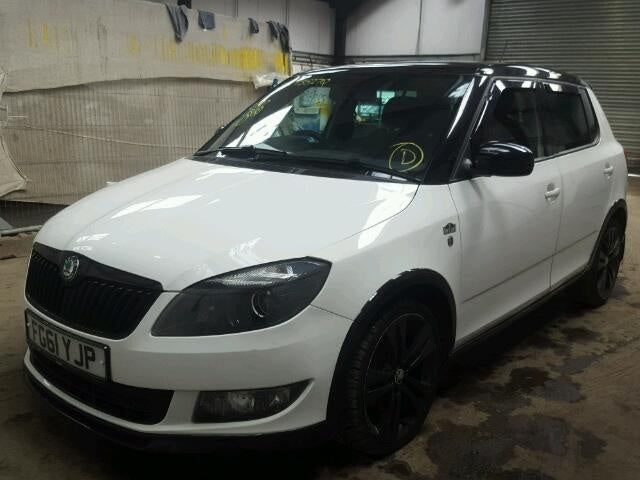 Dezmembrez Skoda Fabia 2010 1.6 tdi