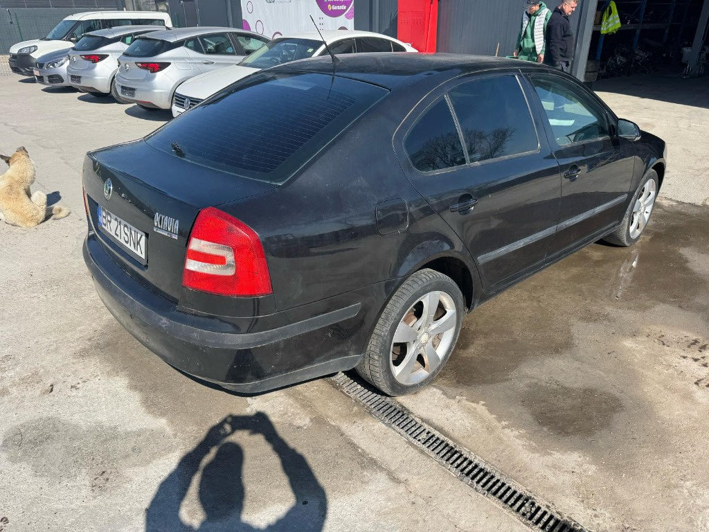 Dezmembrez Skoda Octavia 2 2006 berlina 1984