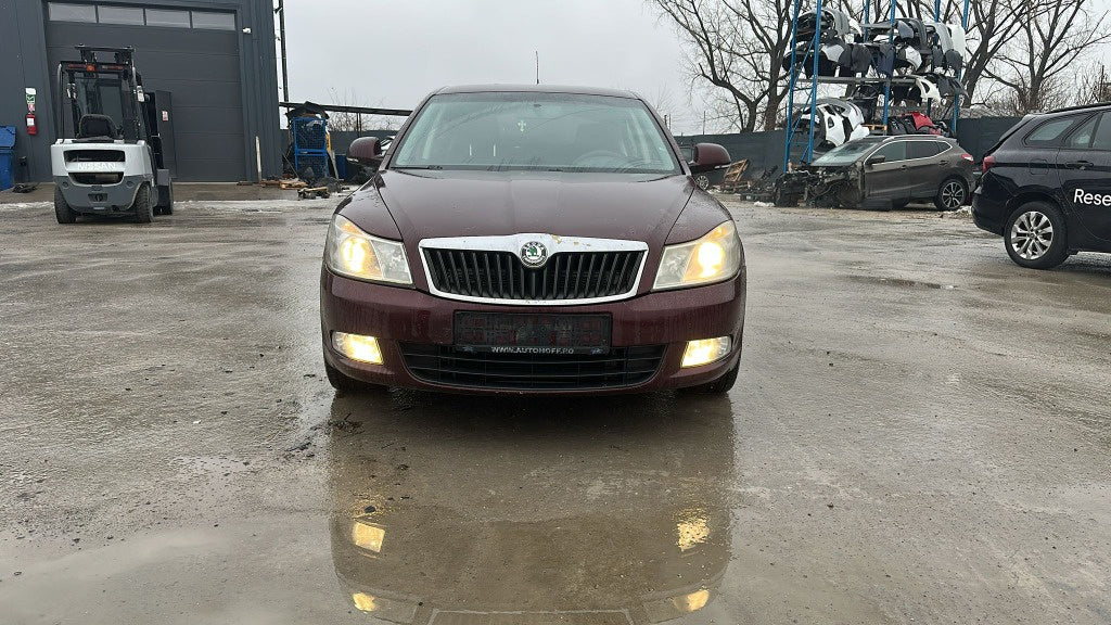 Dezmembrez Skoda Octavia 2 2010 BERLINA 1.6