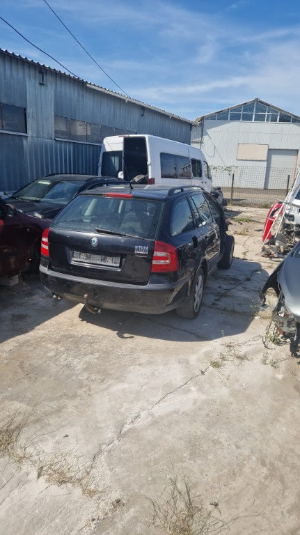 Dezmembrez Skoda Octavia 2 break 2.0 TDI quattro transmisie manuala 6+1 an de fabricatie 2007