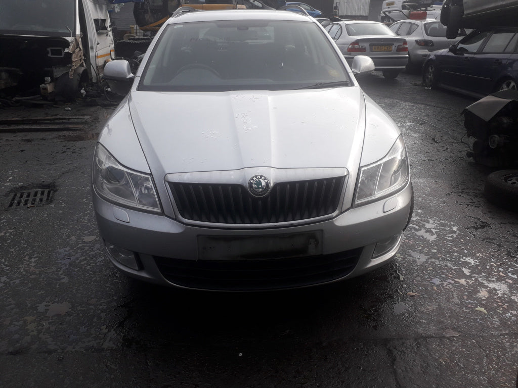 Dezmembrez Skoda OCTAVIA 2 FACELIFT 2011 Break 1.6 TDI