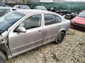 Dezmembrez skoda octavia 2 facelift anul 2010 motor 1.6 tdi