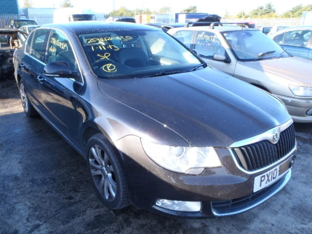 Dezmembrez Skoda Superb 2, 2.0tdi, orice piesa!