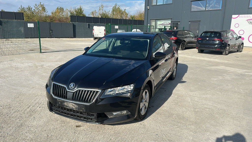 Dezmembrez Skoda Superb 3 2017 hatchback 2.0