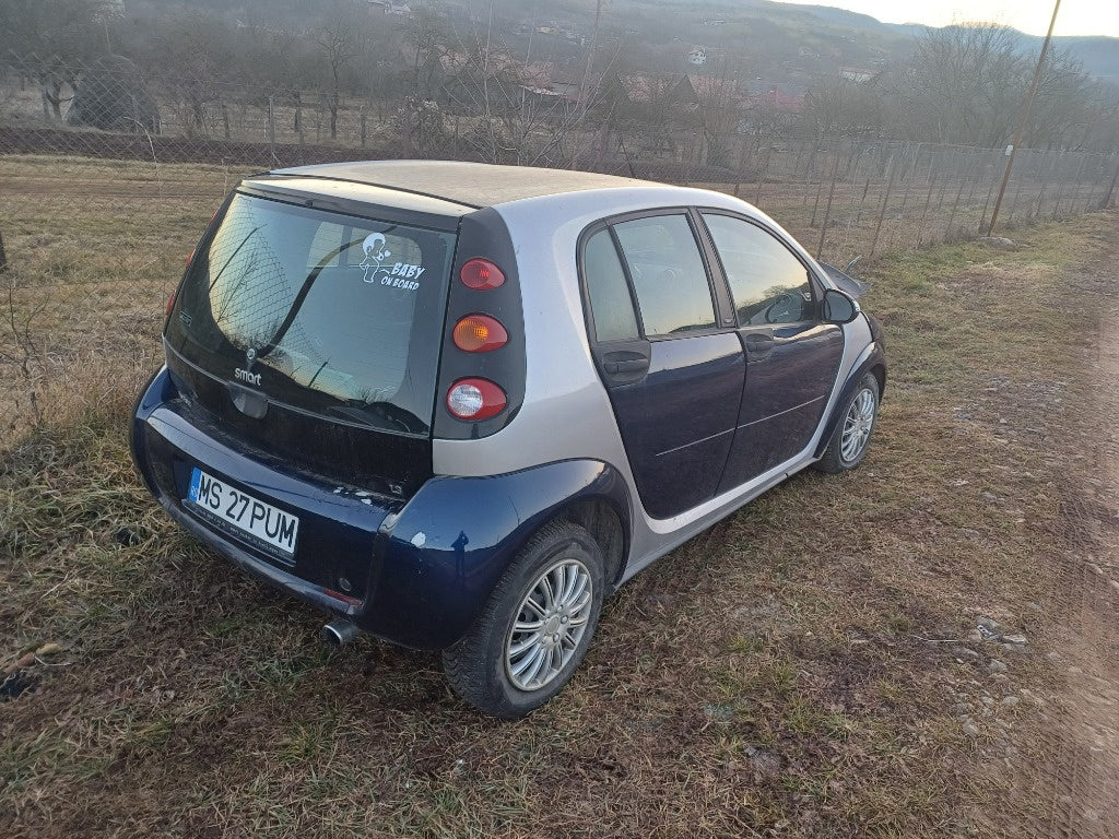 DEZMEMBREZ SMART Forfour an 2004 motor 1.5 diesel