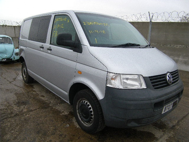 Dezmembrez t5 1.9 tdi 77kw an 2007