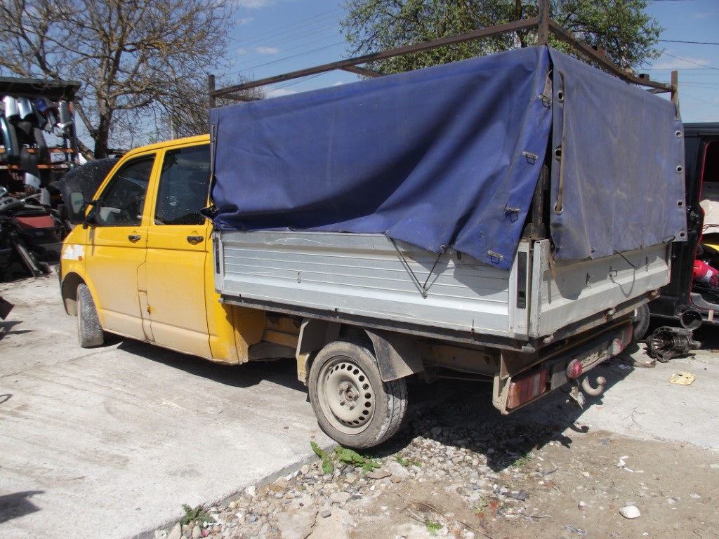 Dezmembrez t5 doka