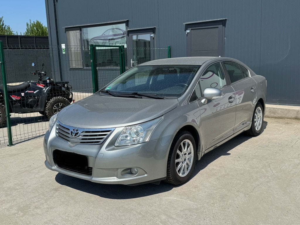 Dezmembrez Toyota Avensis 2009 berlina / sedan 1.8