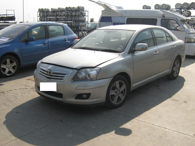 Dezmembrez Toyota Avensis din 2006, 2.0d