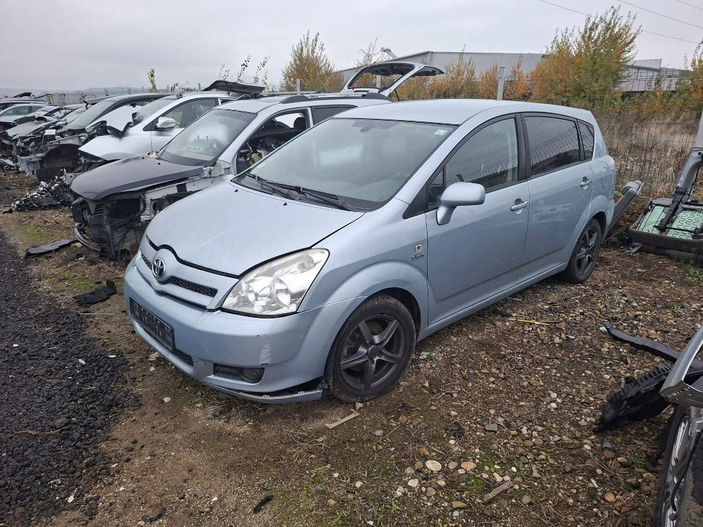Dezmembrez Toyota Corolla Verso 2006 hatchback 2,2