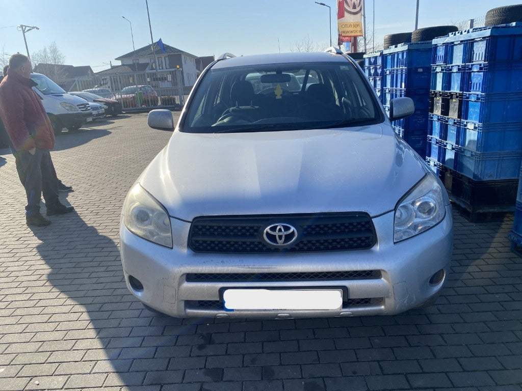 Dezmembrez Toyota Rav 4 III 2.2 D-4D 4X4 2006, 2AD-FTV
