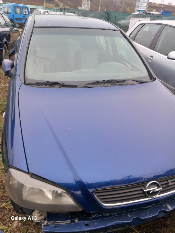 Dezmembrez un opel astra g din 2004 motorizare 1.7cdti