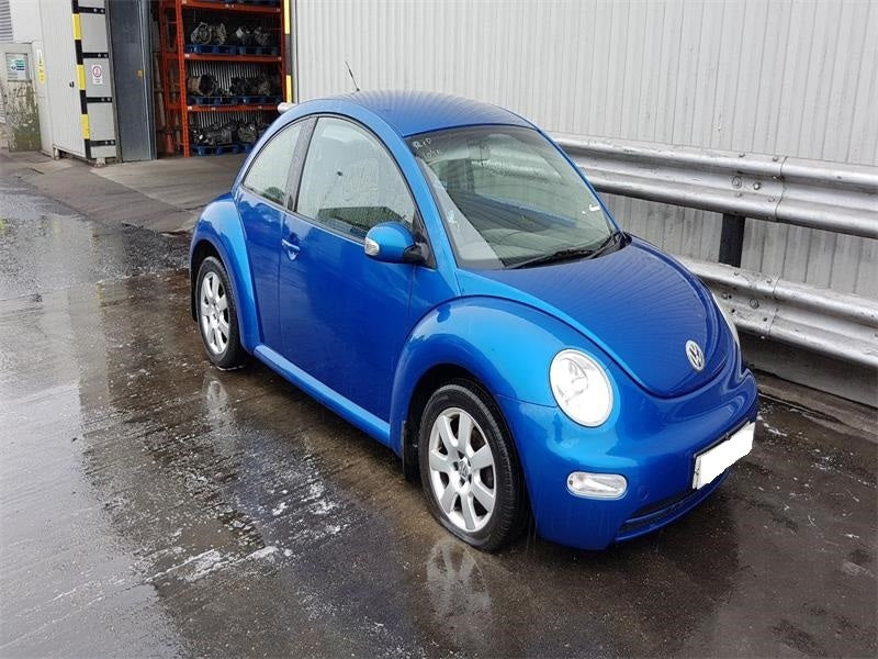 Dezmembrez Volkswagen Beetle 2003 Hatchback 2.0 i ok