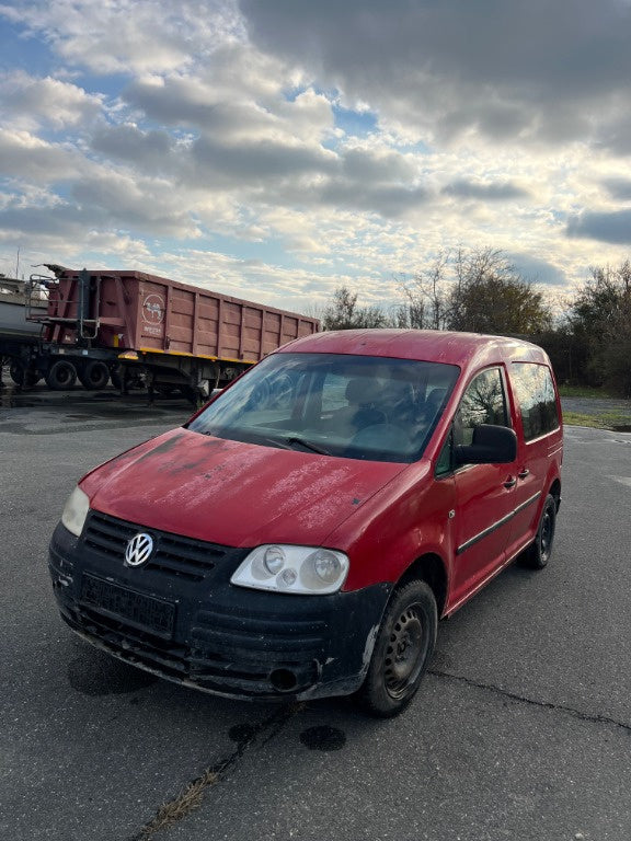Dezmembrez Volkswagen Caddy Life 2005 MONOVOLUM 1.9 TDI