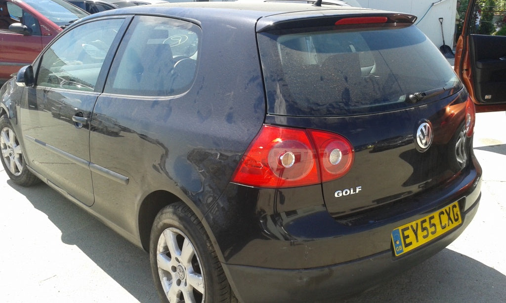 Dezmembrez Volkswagen Golf 5, 1.4 b, BCA