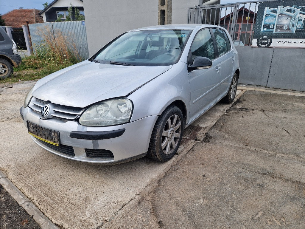 Dezmembrez Volkswagen Golf 5 2005 HB 1.9 tdi