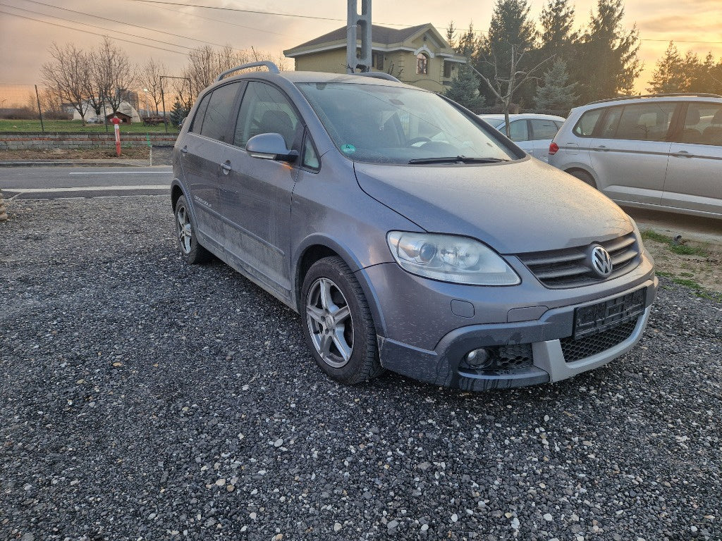 Dezmembrez Volkswagen Golf 5 Plus 2008 CROSS 2.0TDI