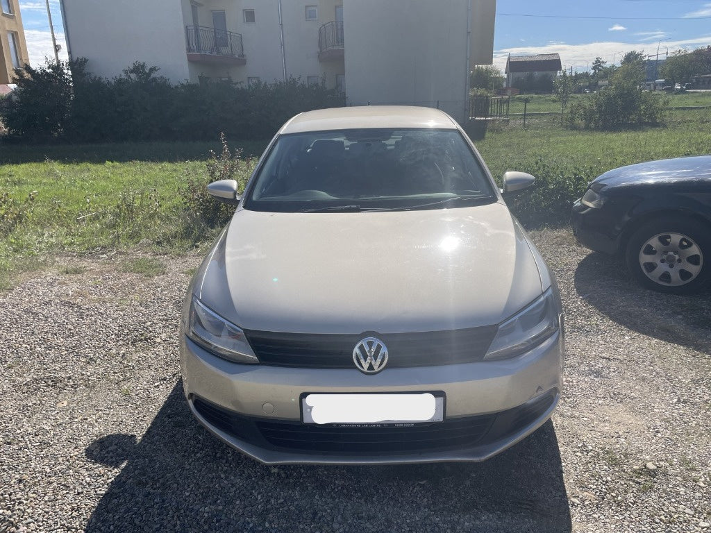 Dezmembrez Volkswagen Jetta 4 (6Z) 1.6 TDI 2012, CAYC