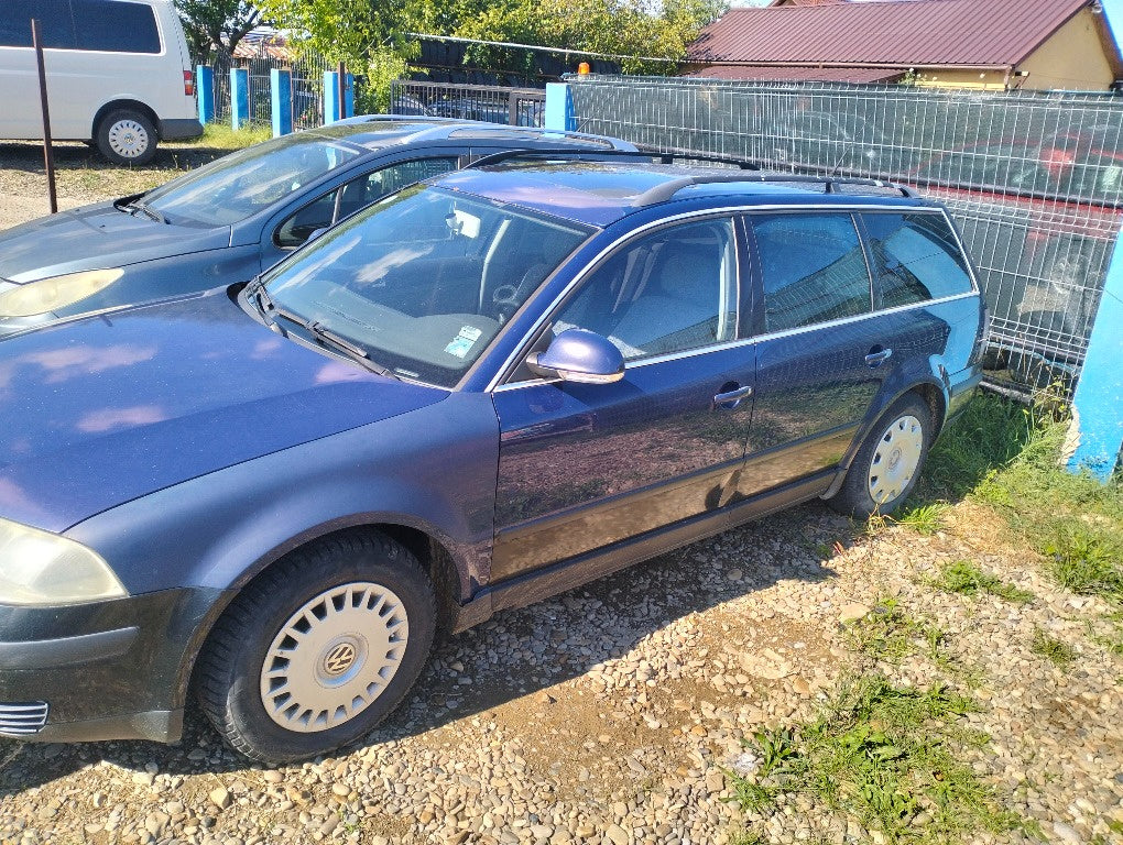 Dezmembrez Volkswagen passat b 5.5 break 2.0 diesel anul 2004