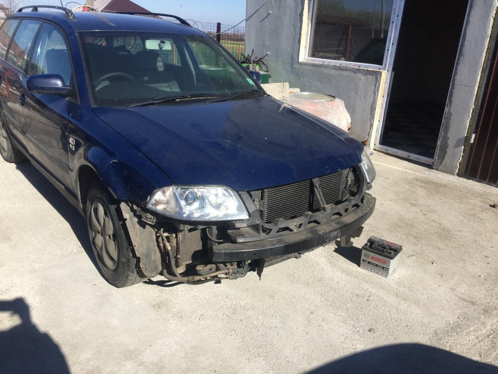 Dezmembrez Volkswagen Passat B5.5