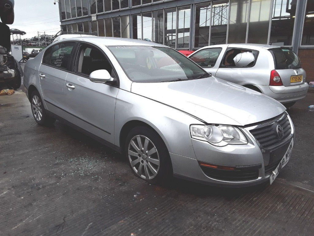 Dezmembrez Volkswagen Passat B6 2008 Sedan 2.0 TDi