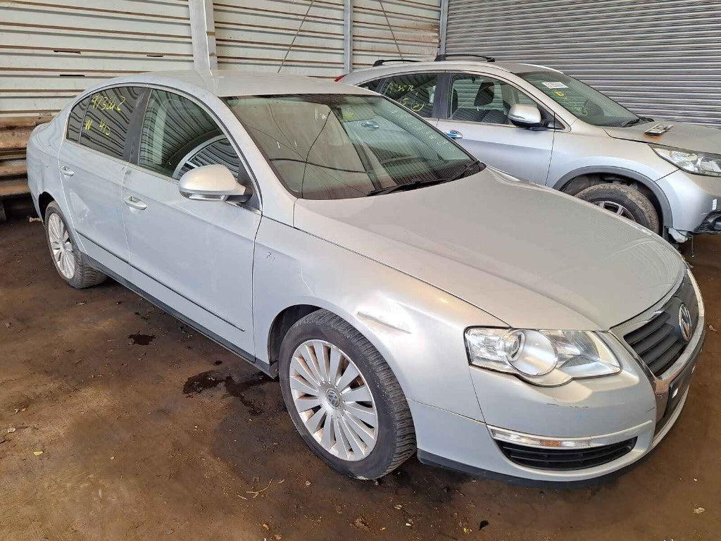 Dezmembrez Volkswagen Passat B6 2010 SEDAN 2.0 TDI CBDC