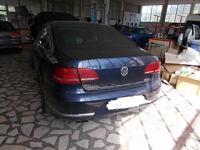 Dezmembrez Volkswagen Passat B7 2012 Berlina 2.0 Benzina, 155 kw