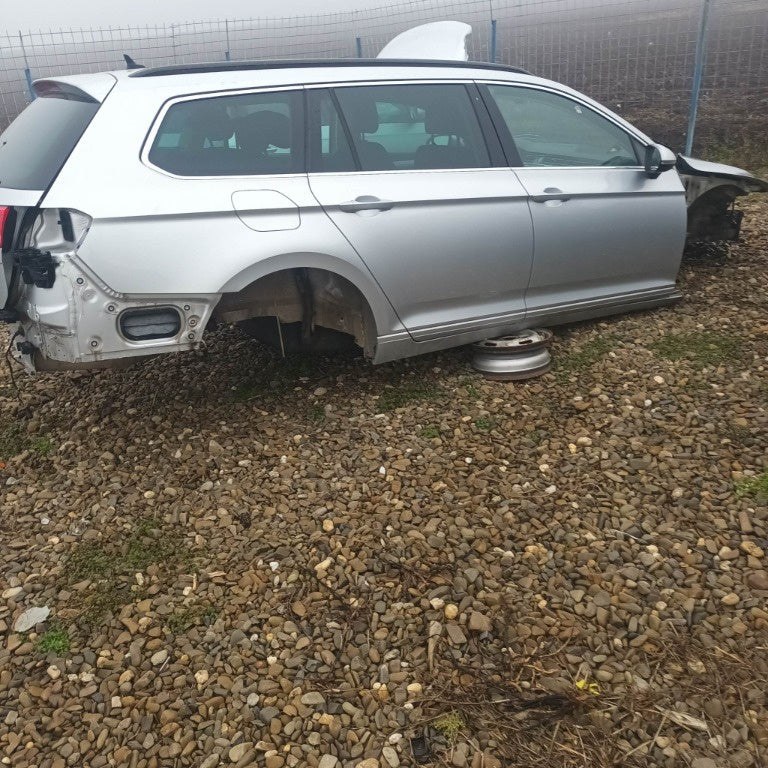 Dezmembrez Volkswagen Passat B8 2016 combi 1.6