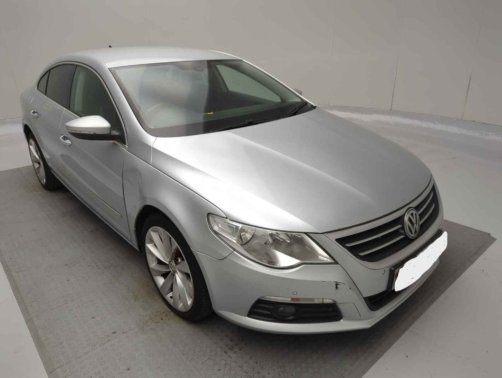 Dezmembrez Volkswagen Passat CC 2011 SEDAN 2.0 TDI CFGB