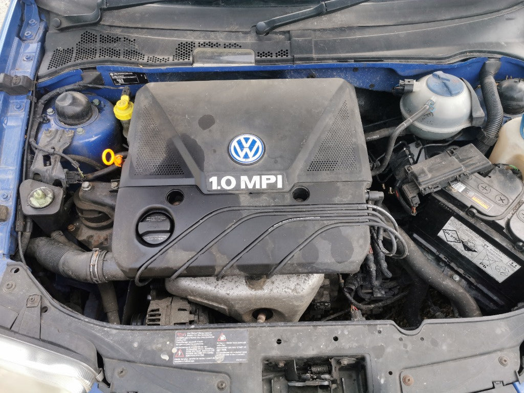 Dezmembrez Volkswagen POLO 2000 1.0 MPI / Tip ALD