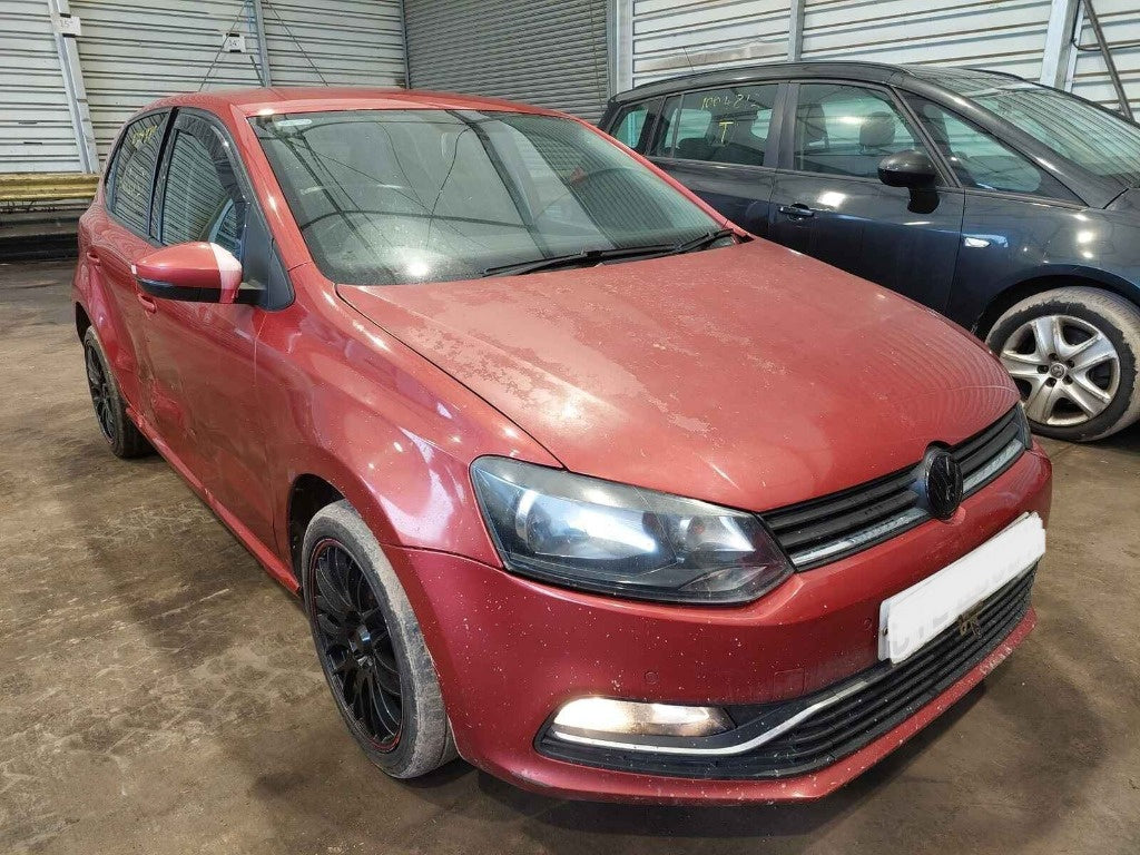 Dezmembrez Volkswagen Polo 6C 2015 HATCHBACK 1.2 TSI CJZ