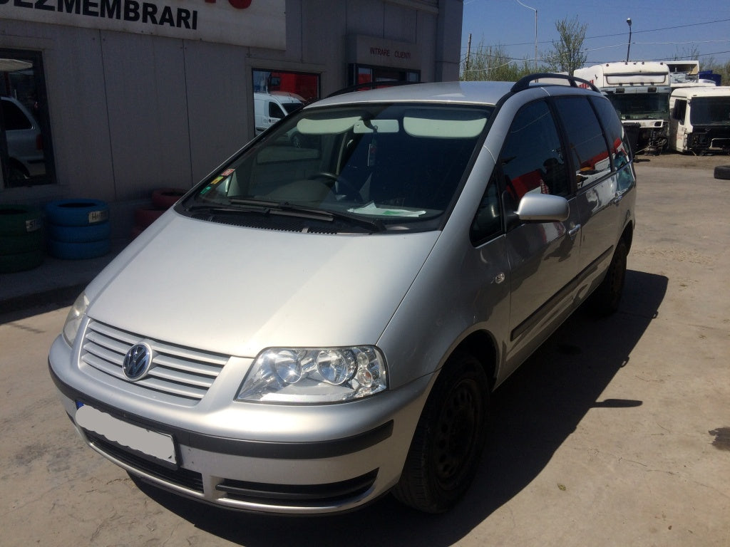 Dezmembrez Volkswagen Sharan, 1.9TDI, an fabr 2002