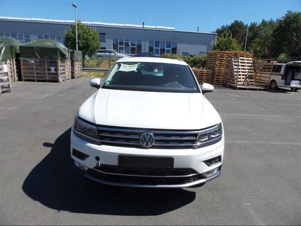 Dezmembrez Volkswagen Tiguan 2016 jeep 2.0 tdi DFG