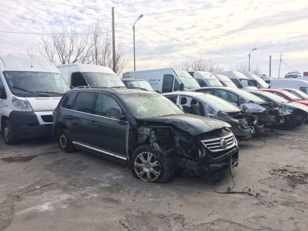 Dezmembrez Volkswagen Touareg, 3.0D , an fabr 2009