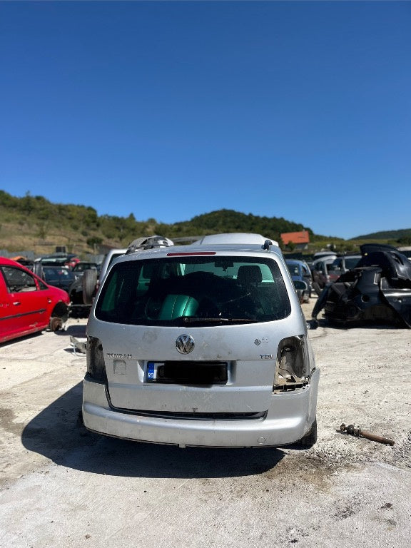 Dezmembrez Volkswagen Touran 2003 AC Break 1.9